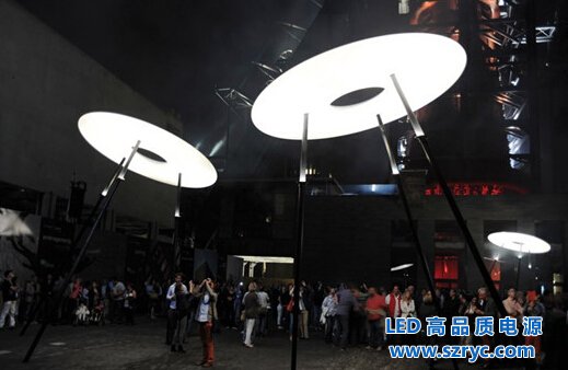 LED看成UFO！眼瞎還是太像？